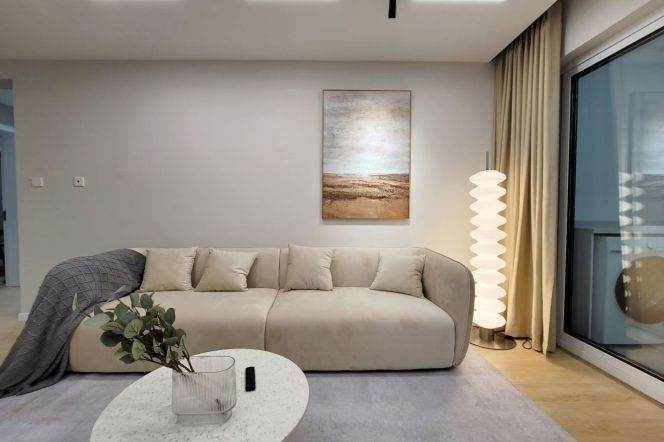 High-Floor 3BR Apartment near Lingzhao Xincun  Metro (L8)
