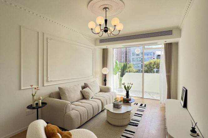 Spacious 1BR Apartment near Jiashan Rd Metro with Floor-to-Ceiling Windows (L9)