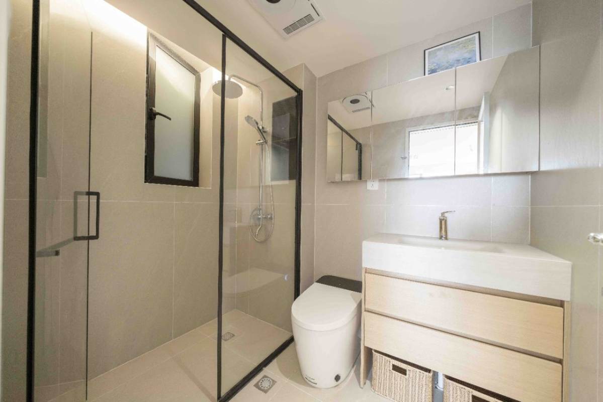 Housing image — Bathroom