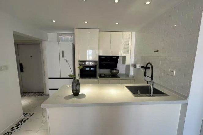 2BR Apartment near Jiaotong University Metro (L10/L11)