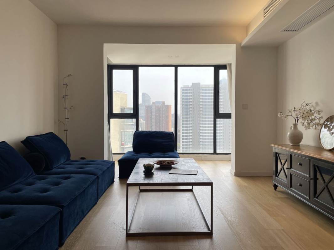Housing image — Living Room