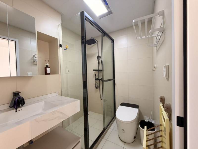 Housing image — Bathroom