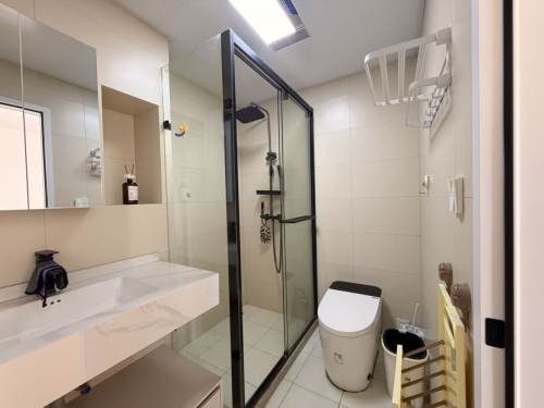 Housing image — Bathroom