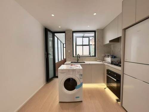 Housing image — Kitchen