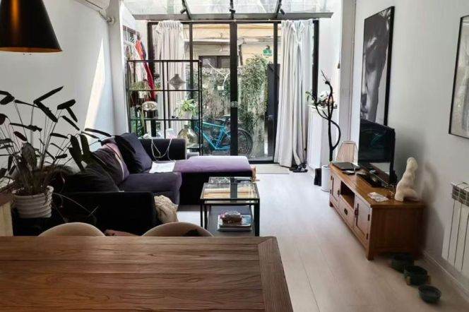 Spacious 2BR Lane House in Old Xuhui with Private Garden