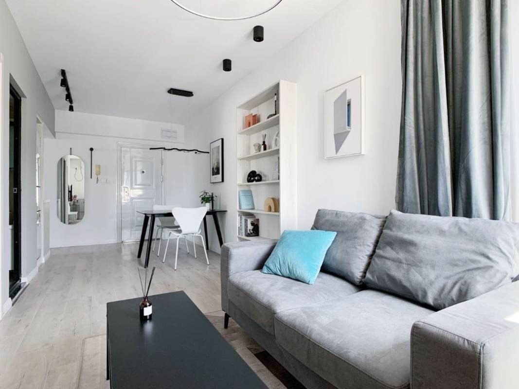 Housing image — Living Room
