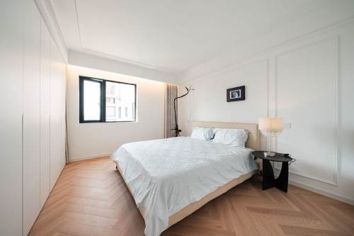 Housing image — Bedroom