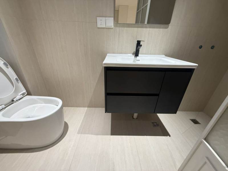 Housing image — Bathroom
