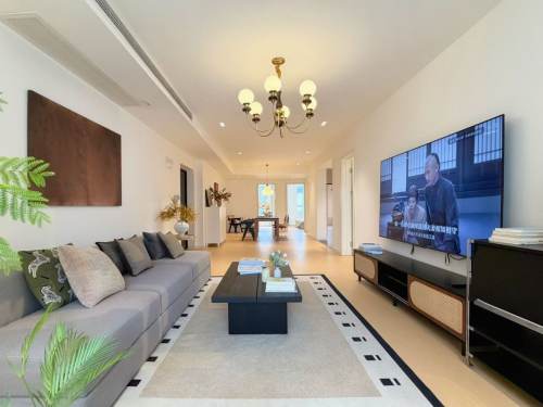 Housing image — Living Room