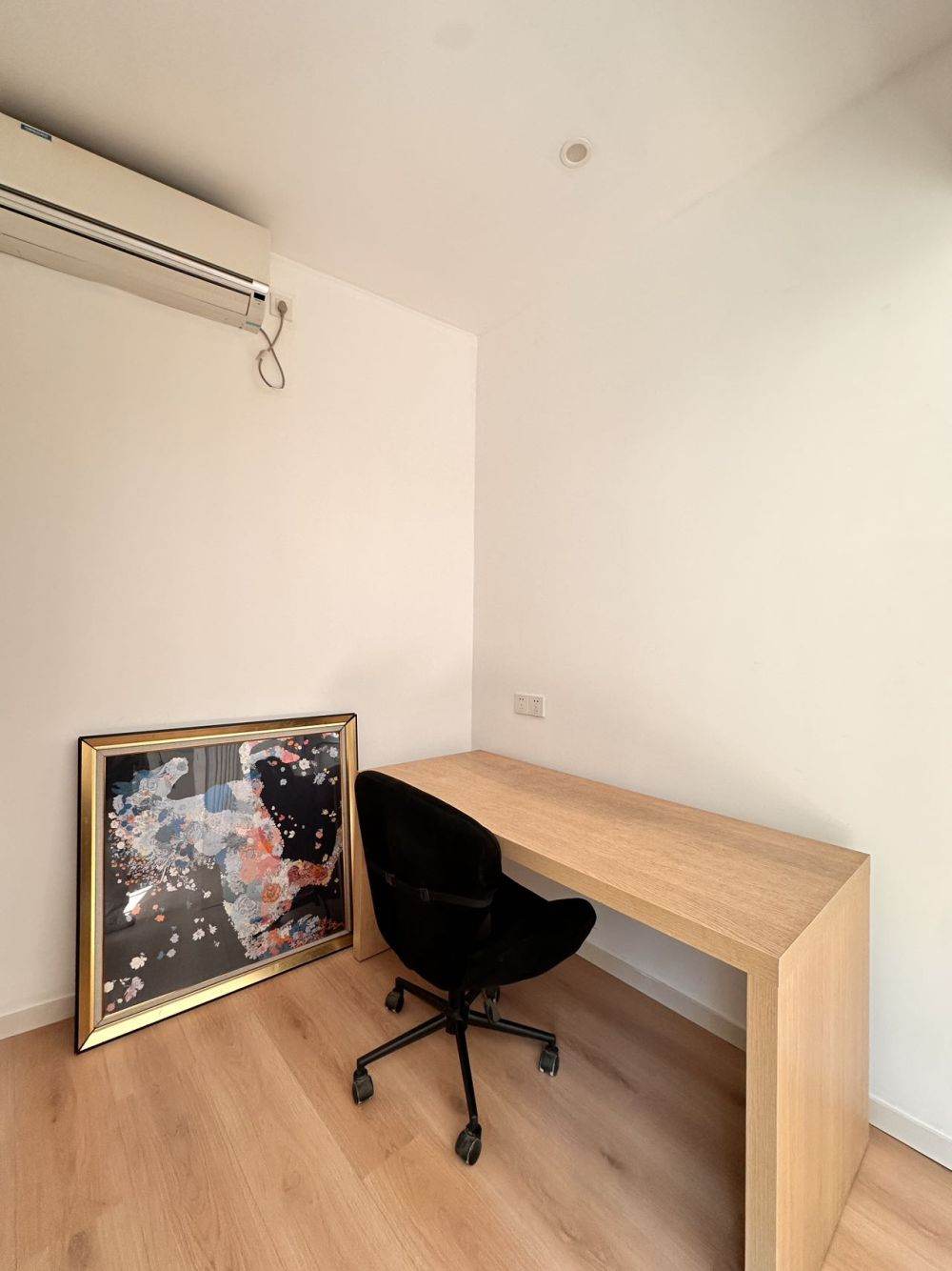 Housing image — Study
