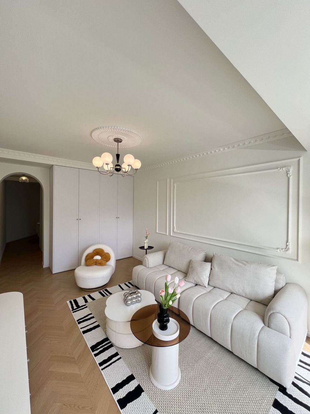 Housing image — Living Room