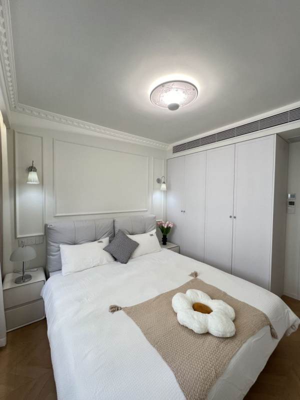 Housing image — Bedroom