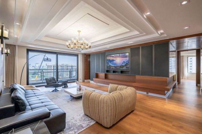 4BR Apartment near West Bund with River View (L7/L12)