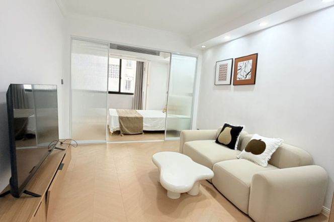 1BR Apartment near Jiaotong University Metro