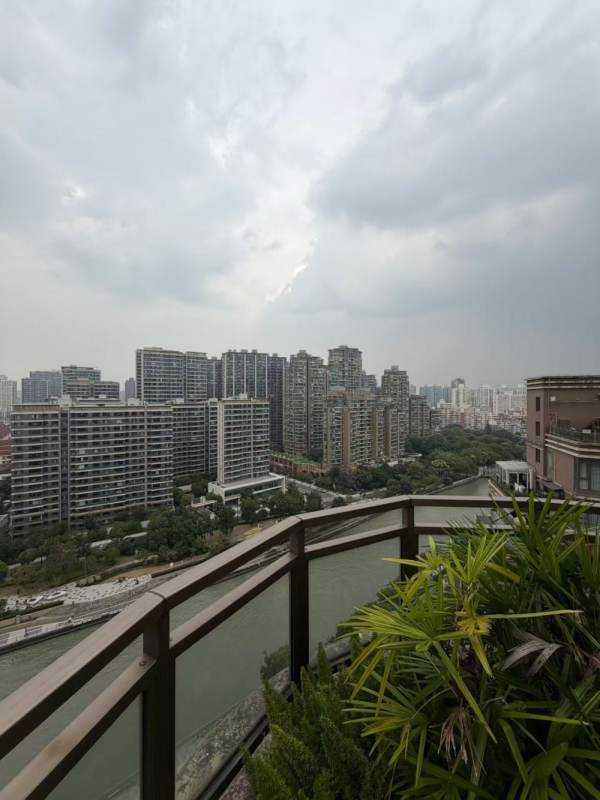 Housing image — View