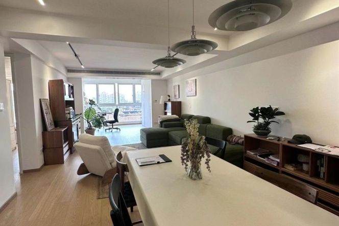 3BR Apartment in Hongqiao CBD