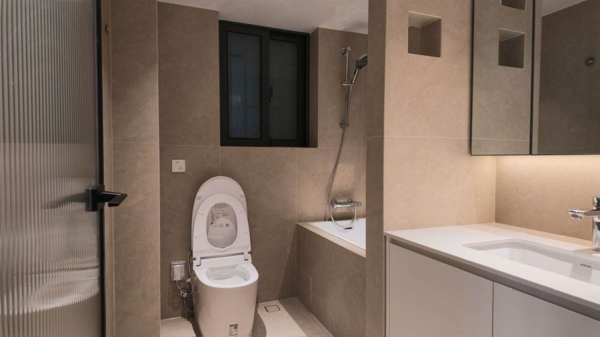 Housing image — Bathroom