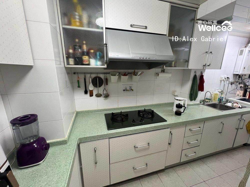 Housing image — Kitchen