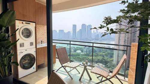 Housing image — Balcony