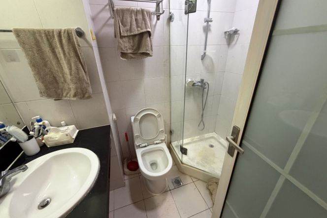High-Floor 1BR Apartment in Old Xuhui (L9/L12)