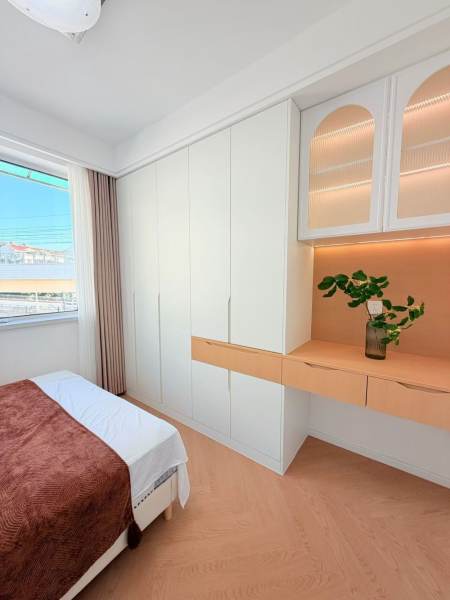 Housing image — Bedroom