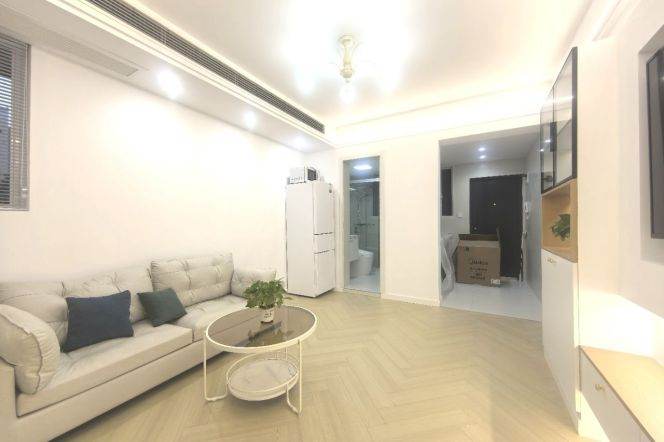1BR Apartment near Longde Rd Metro