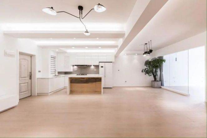 Spacious 3BR Apartment in Old Xuhui with Floor-to-Ceiling Windows (L9/L12)