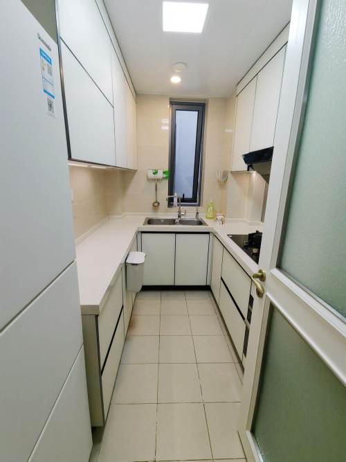 Housing image — Kitchen