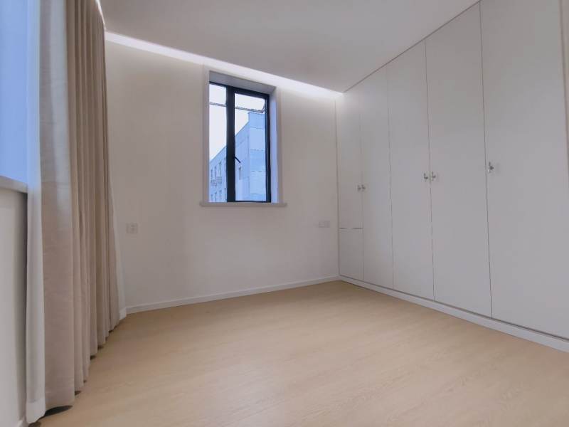 Housing image — Bedroom