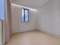 Housing image — Bedroom