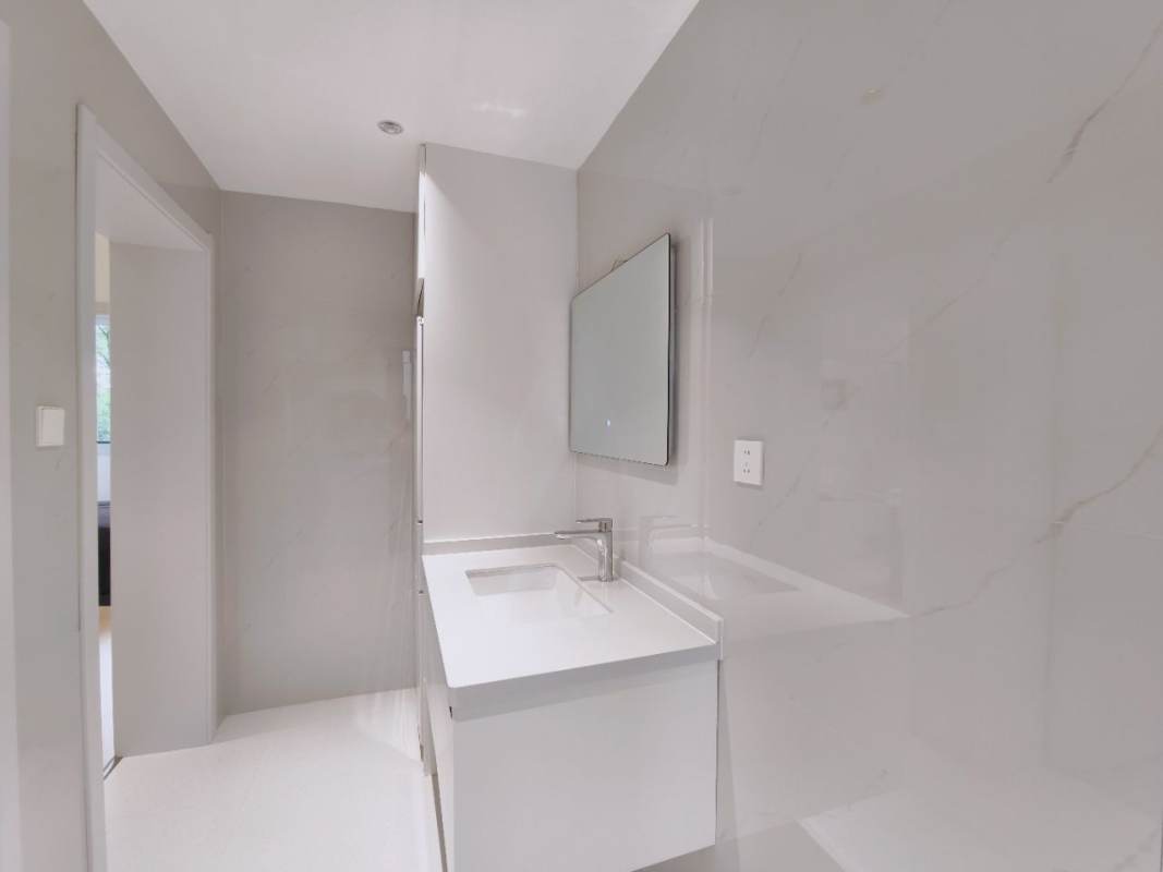 Housing image — Bathroom