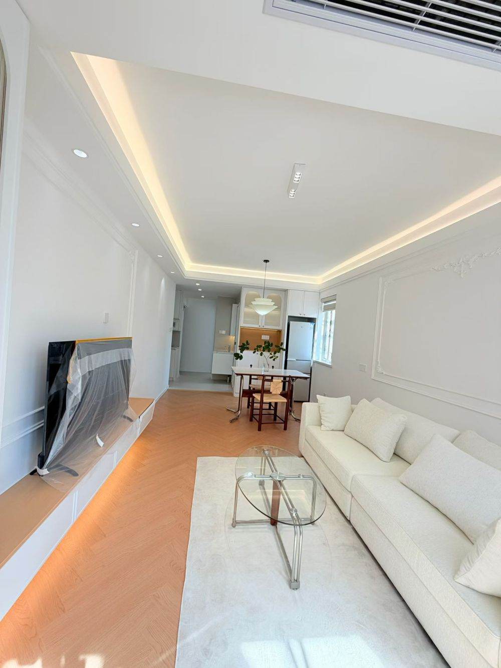 Housing image — Living Room