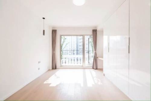 Housing image — Bedroom