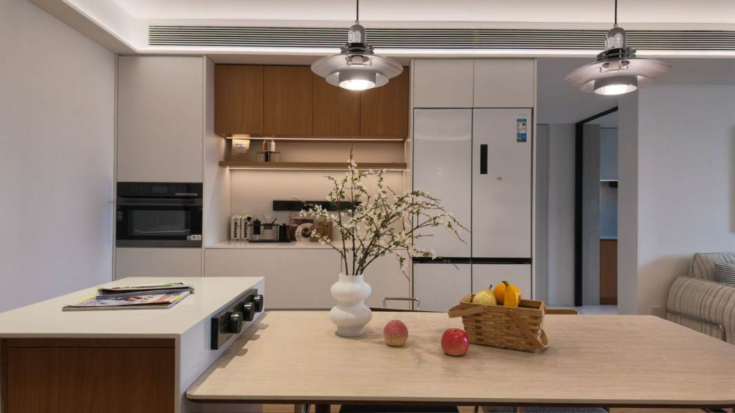 Housing image — Dining Area