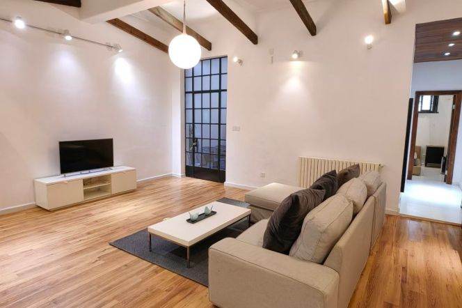 Spacious 2BR Apartment in Old Xuhui with Private Garden (L1/L7)