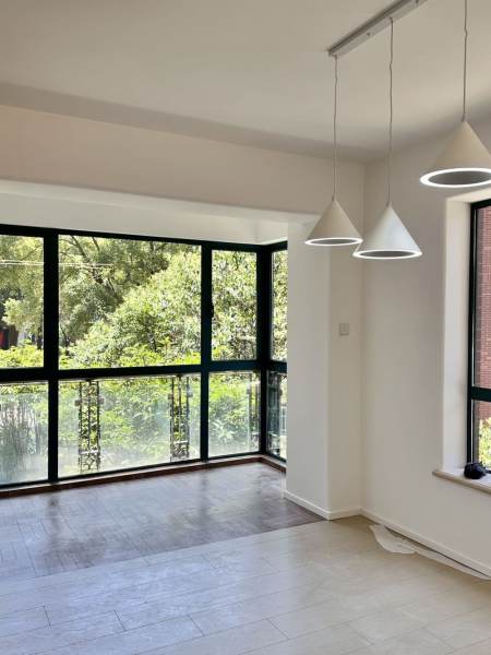 Housing image — Living Room