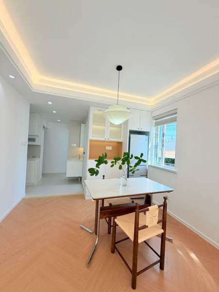 Housing image — Dining Area