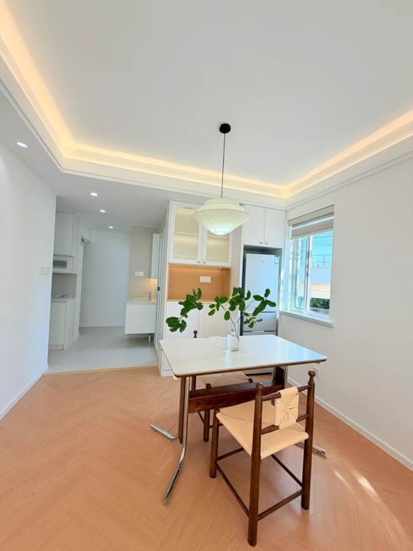 Housing image — Dining Area