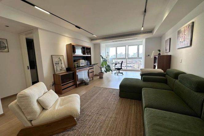 3BR Apartment in Hongqiao CBD