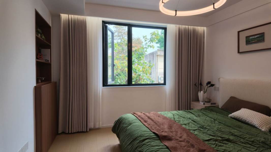 Housing image — Bedroom