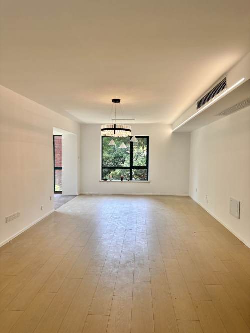 Housing image — Living Room