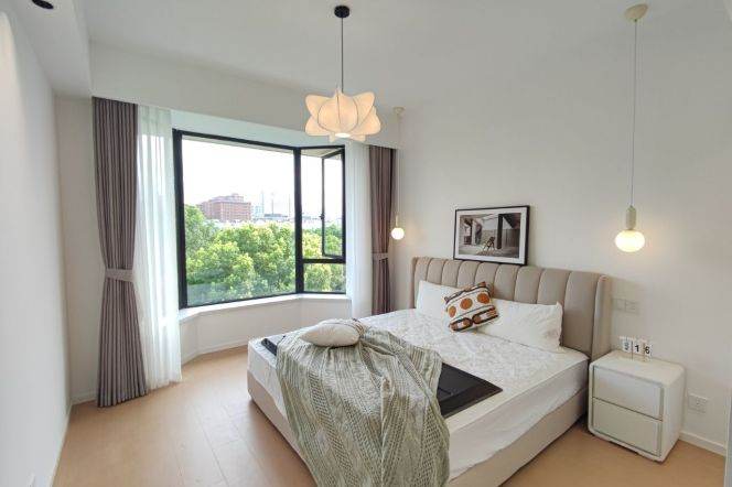 3BR Apartment near Wuzhong Road Metro with Green View (L15)