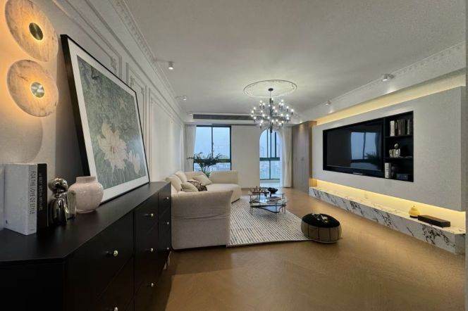 High-Floor 3BR Apartment near Lantian Road Metro