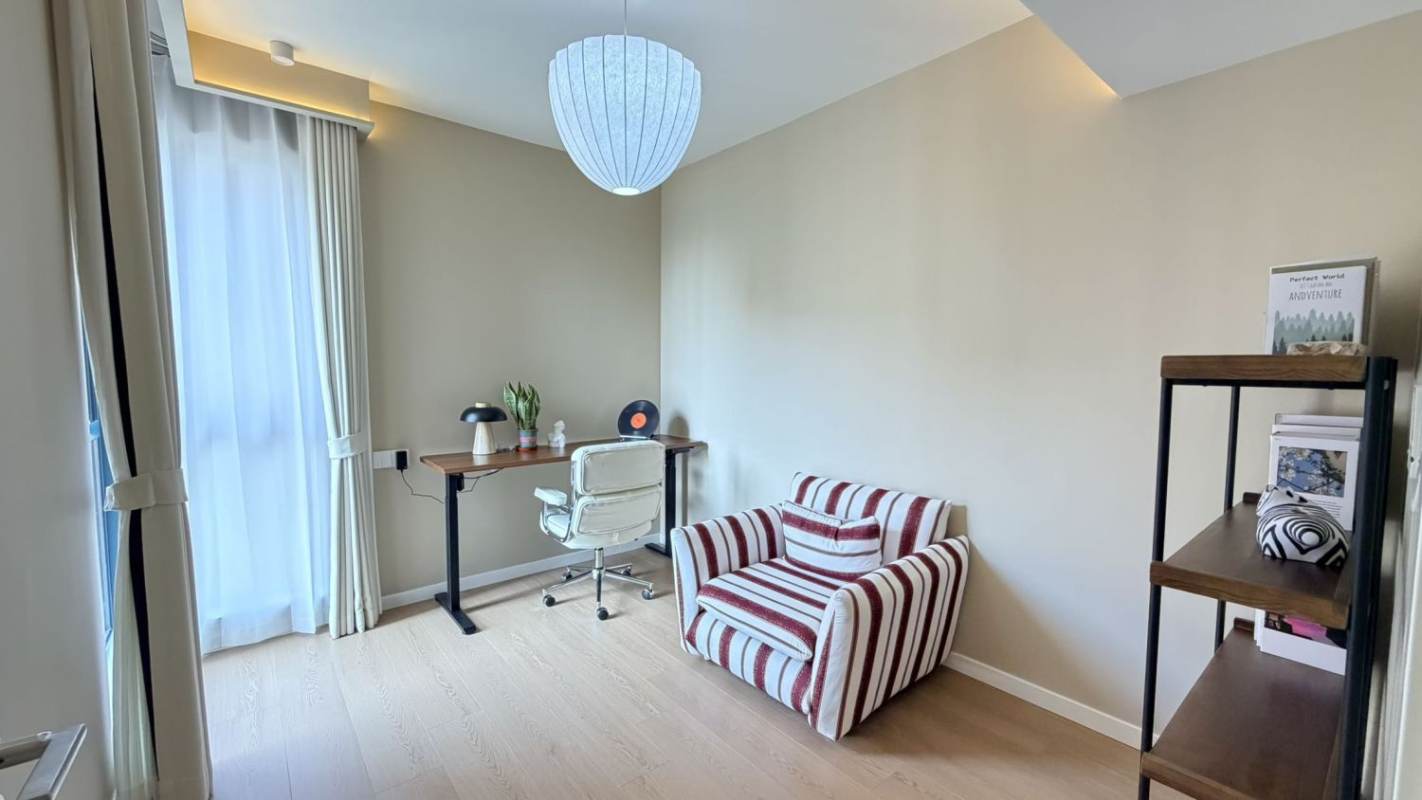 Housing image — Bedroom