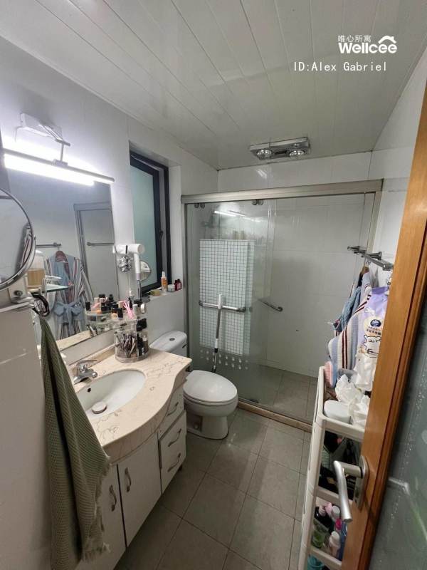 Housing image — Bathroom