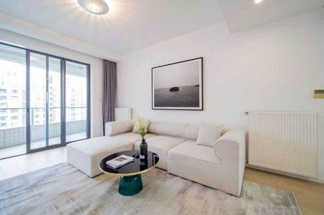 High-Floor 3BR Apartment near Century Park
