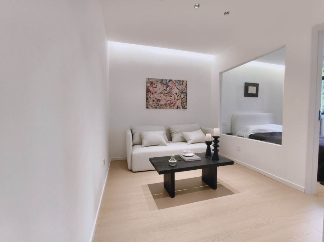 Housing image — Living Room