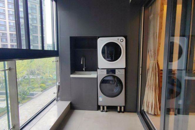 2BR Apartment near Oriental Sports Center Metro