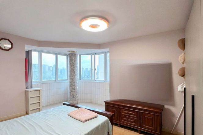 Spacious 3BR Apartment in Jing'an (L2/L7/L14)
