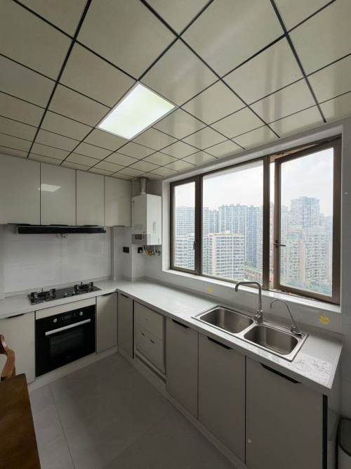 Housing image — Kitchen